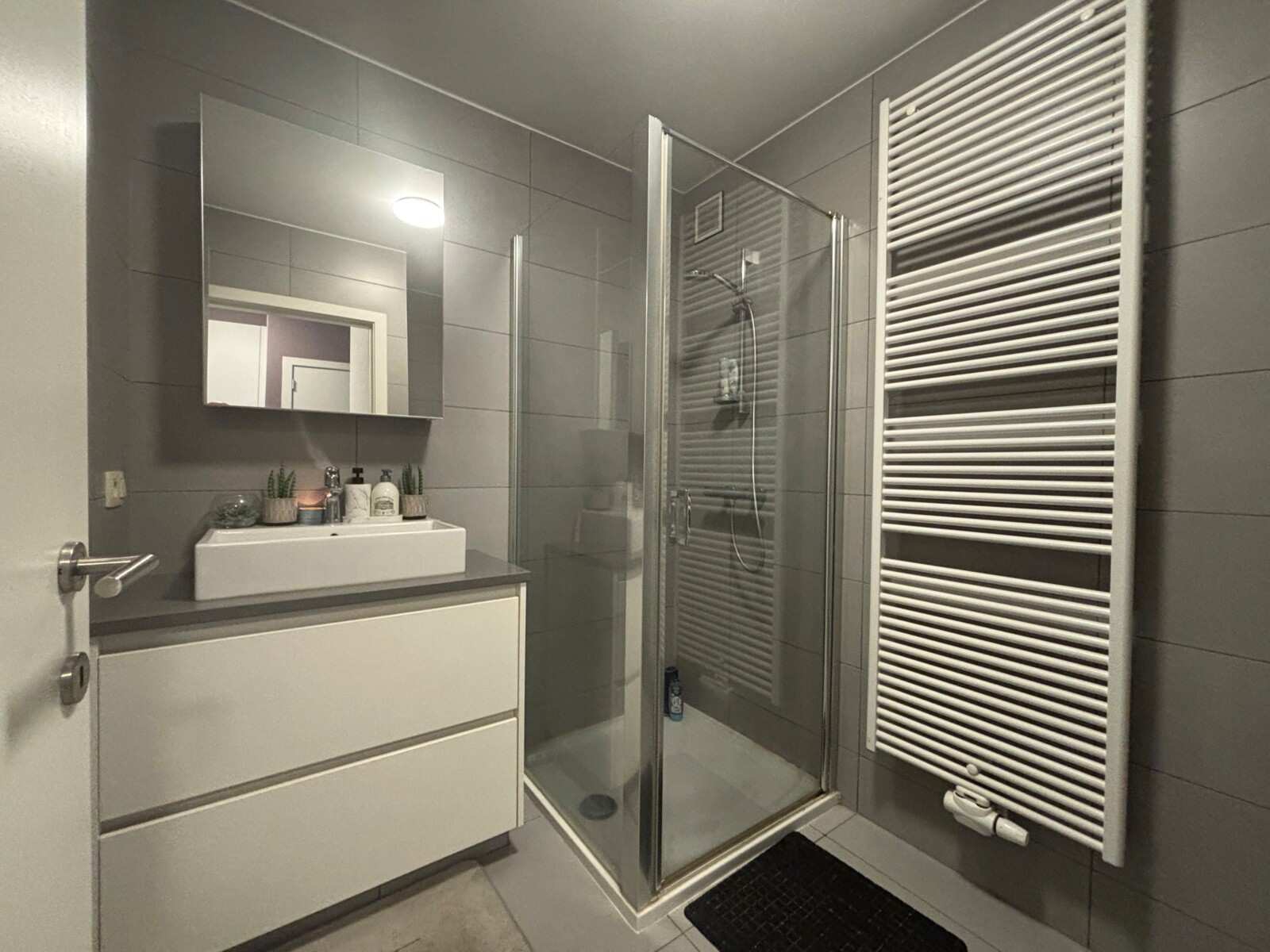 2 slaapkamer appartement met terras Kartuizersvest  64 2500 Lier 78469939
