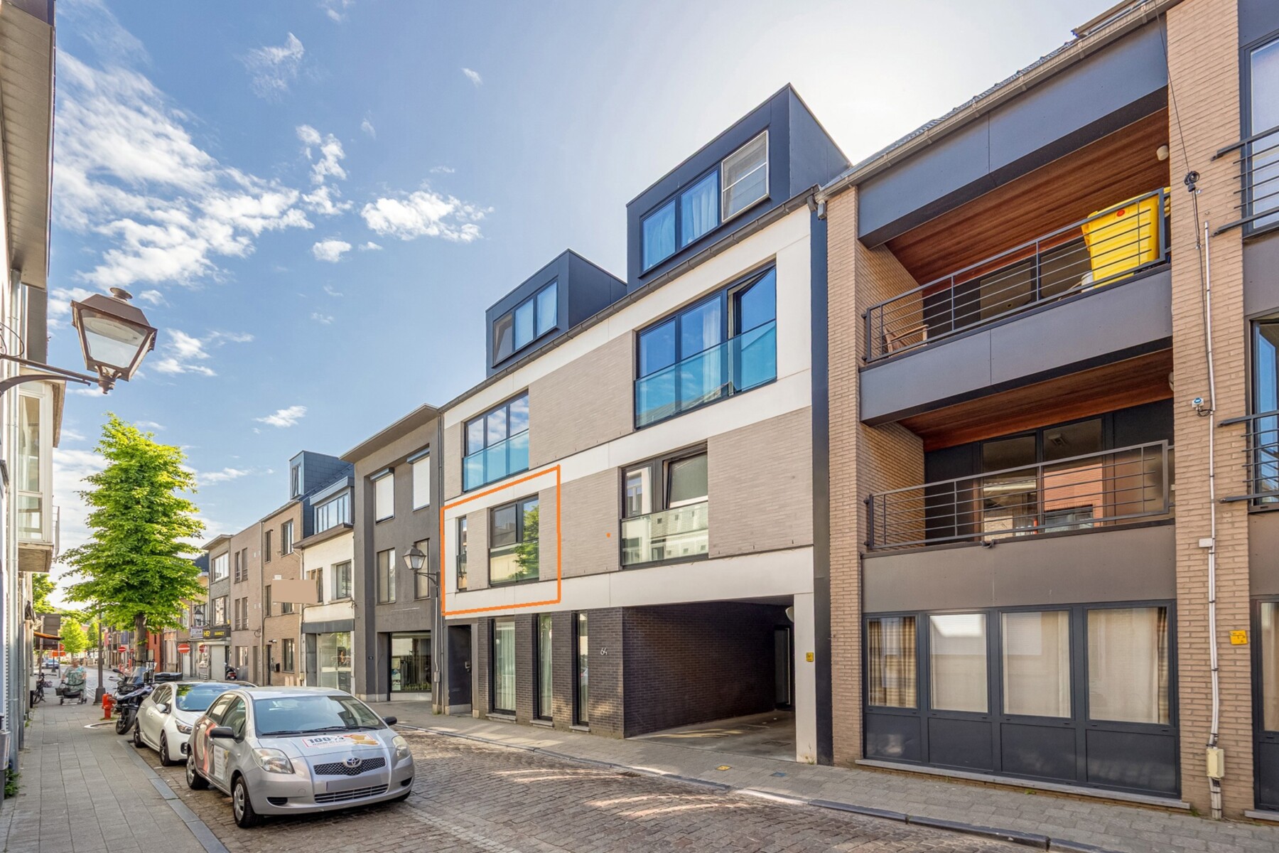 2 slaapkamer appartement met terras Kartuizersvest  64 2500 Lier 78469965